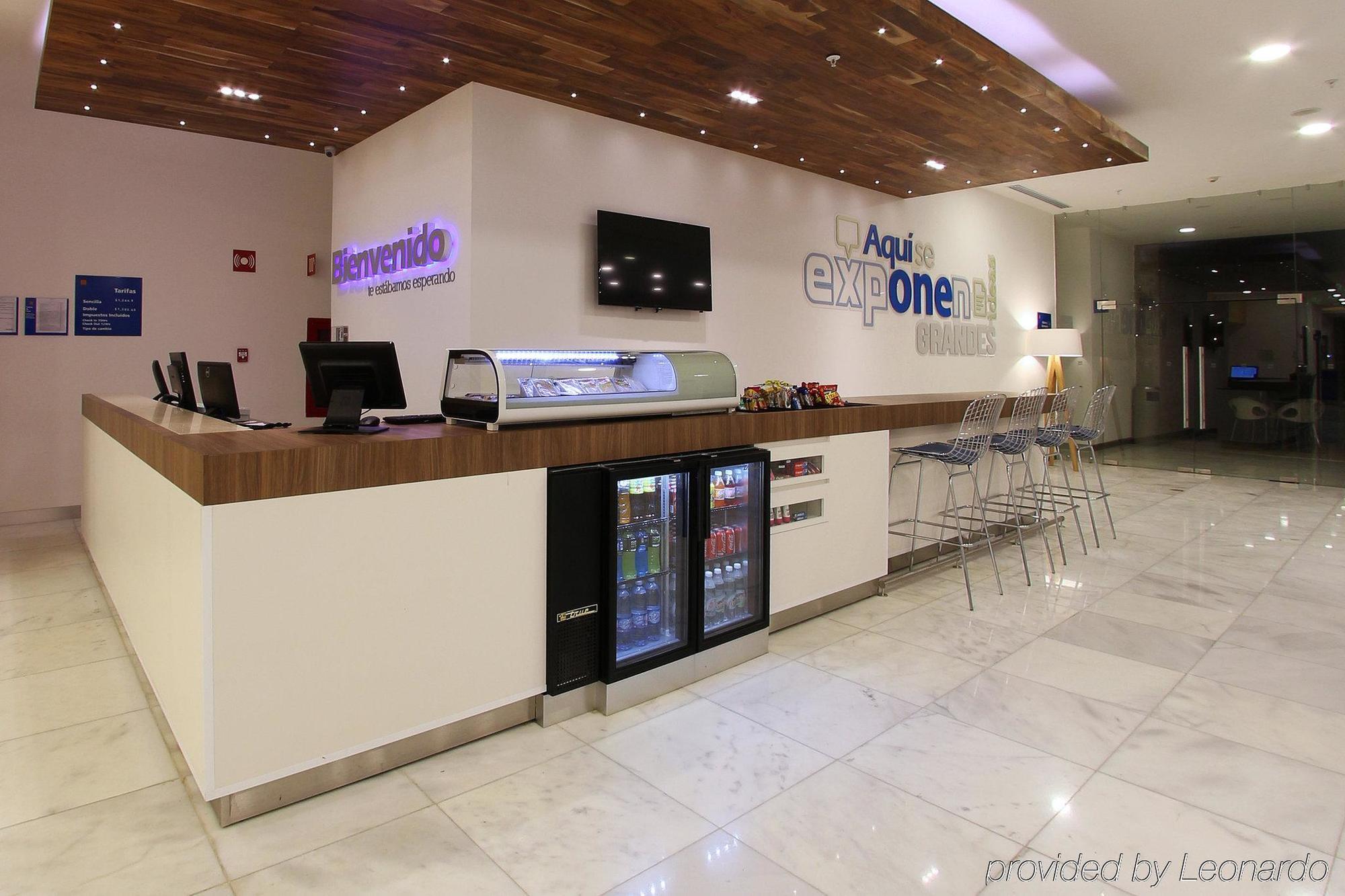 One Villahermosa 2000 Exterior photo